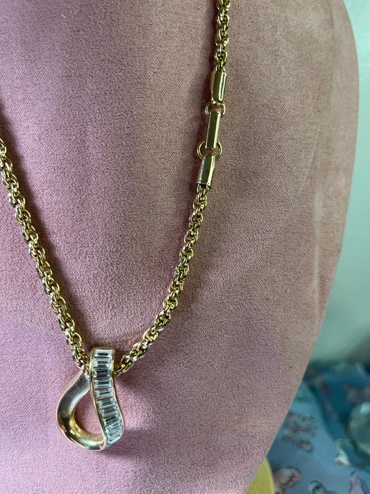 C#7 SWAROVSKI Gold-tone and baguette pendent UNMARKED VTG chain fold over clasp